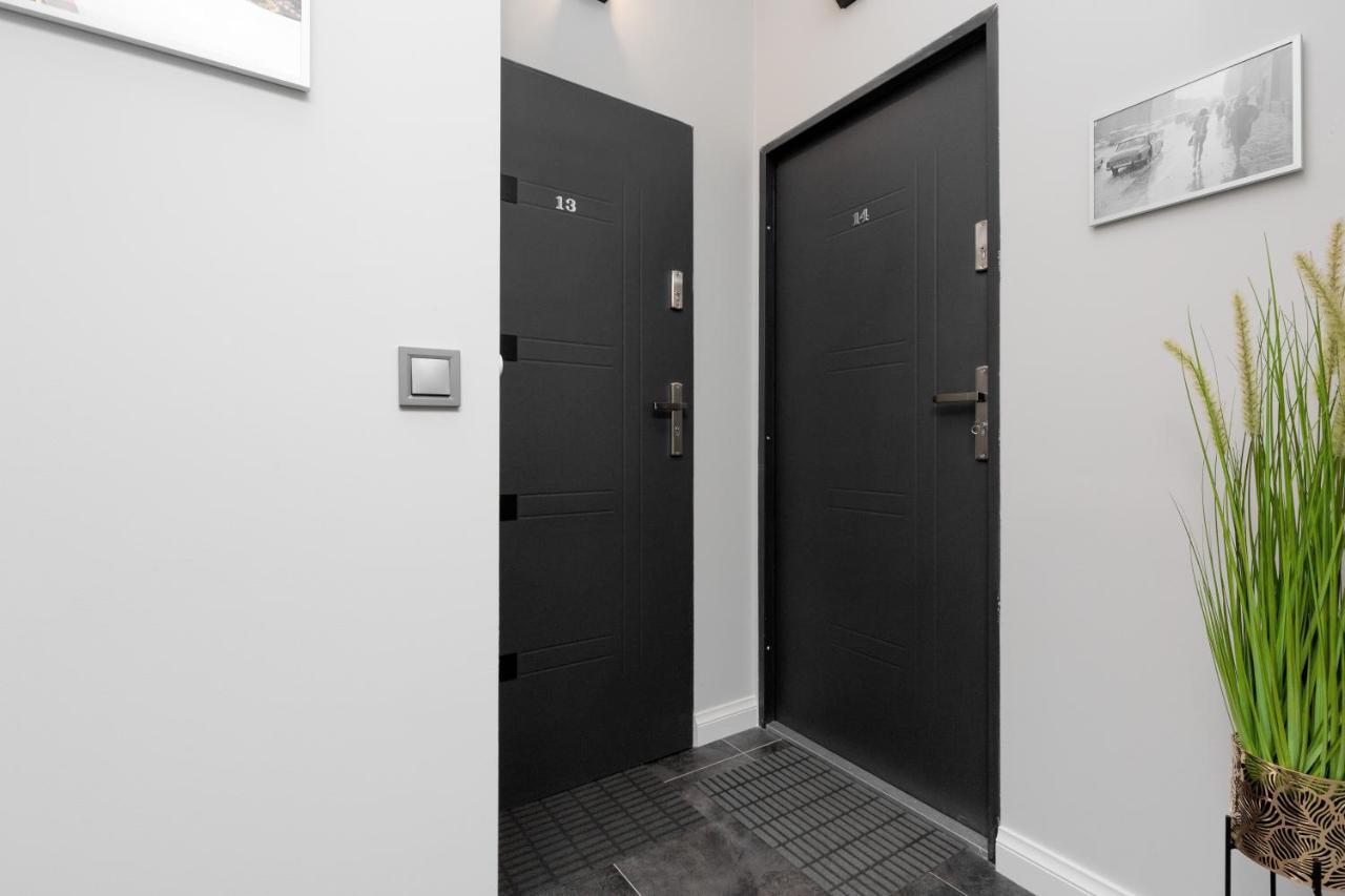 Stylish & Modern Praga By Renters Apartment Warsaw