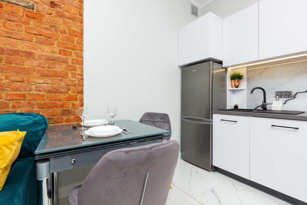 Stylish & Modern Praga By Renters *